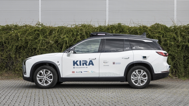 Bahn startet Testphase mit autonomen Fahrzeugen für den ÖPNV - Der Projektname KIRA steht für 'KI-basierter Regelbetrieb autonomer On-Demand-Verkehre' - Quelle: RNV/DB Arne Landwehr